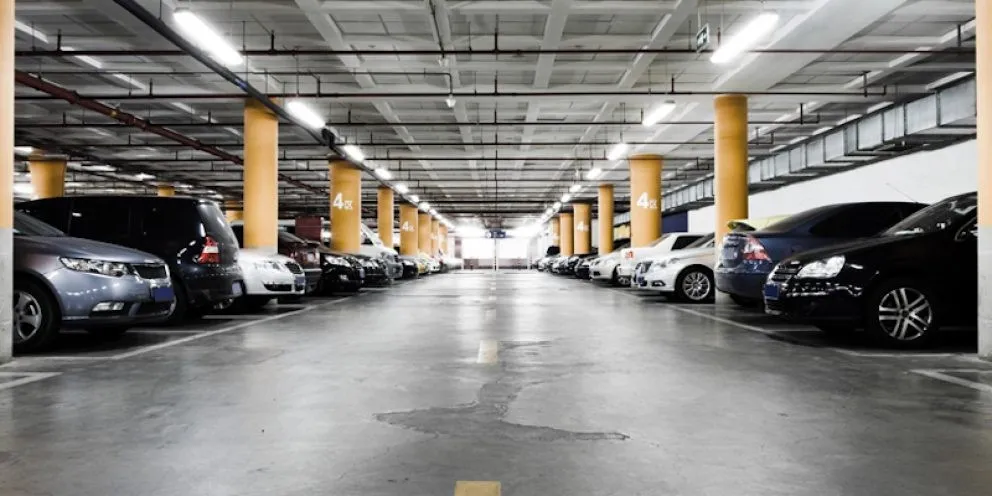 قوانین پارکینگ ساختمان چیست؟